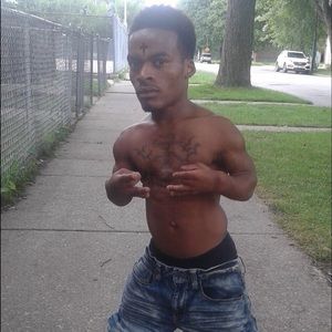 Meet your Posher, Theo